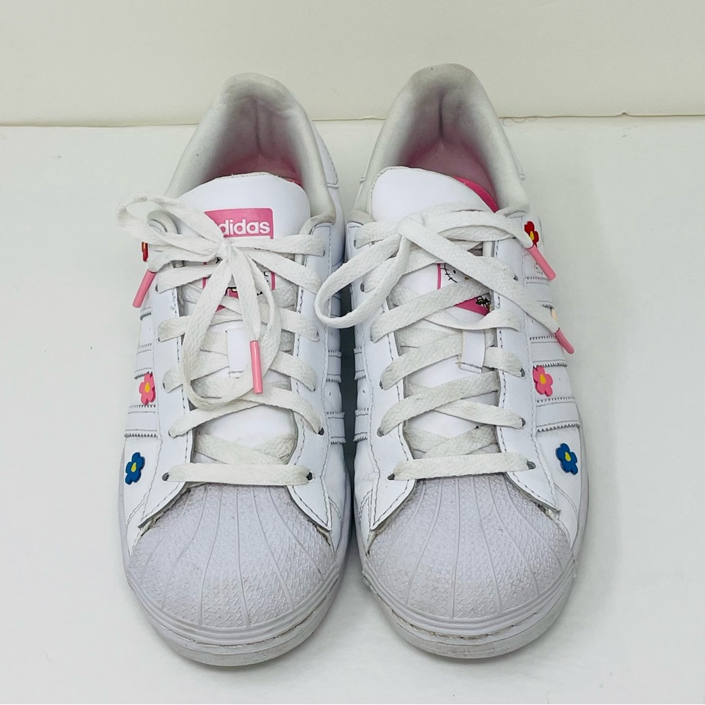 Adidas Hello Kitty Superstar 7279 Casual Shoes White Multicolor Floral 6Y/7.5W